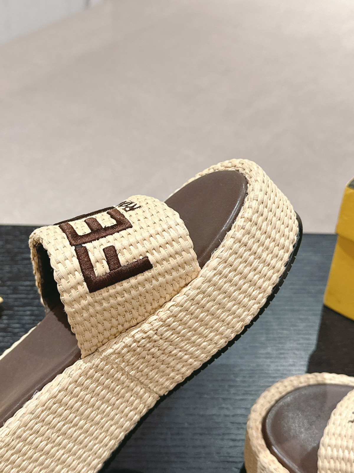 008 26123104 size 35-41