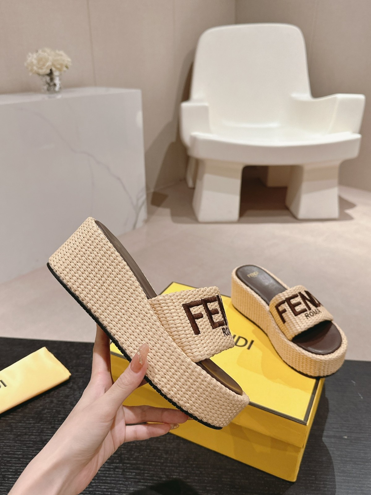 008 26123104 size 35-41