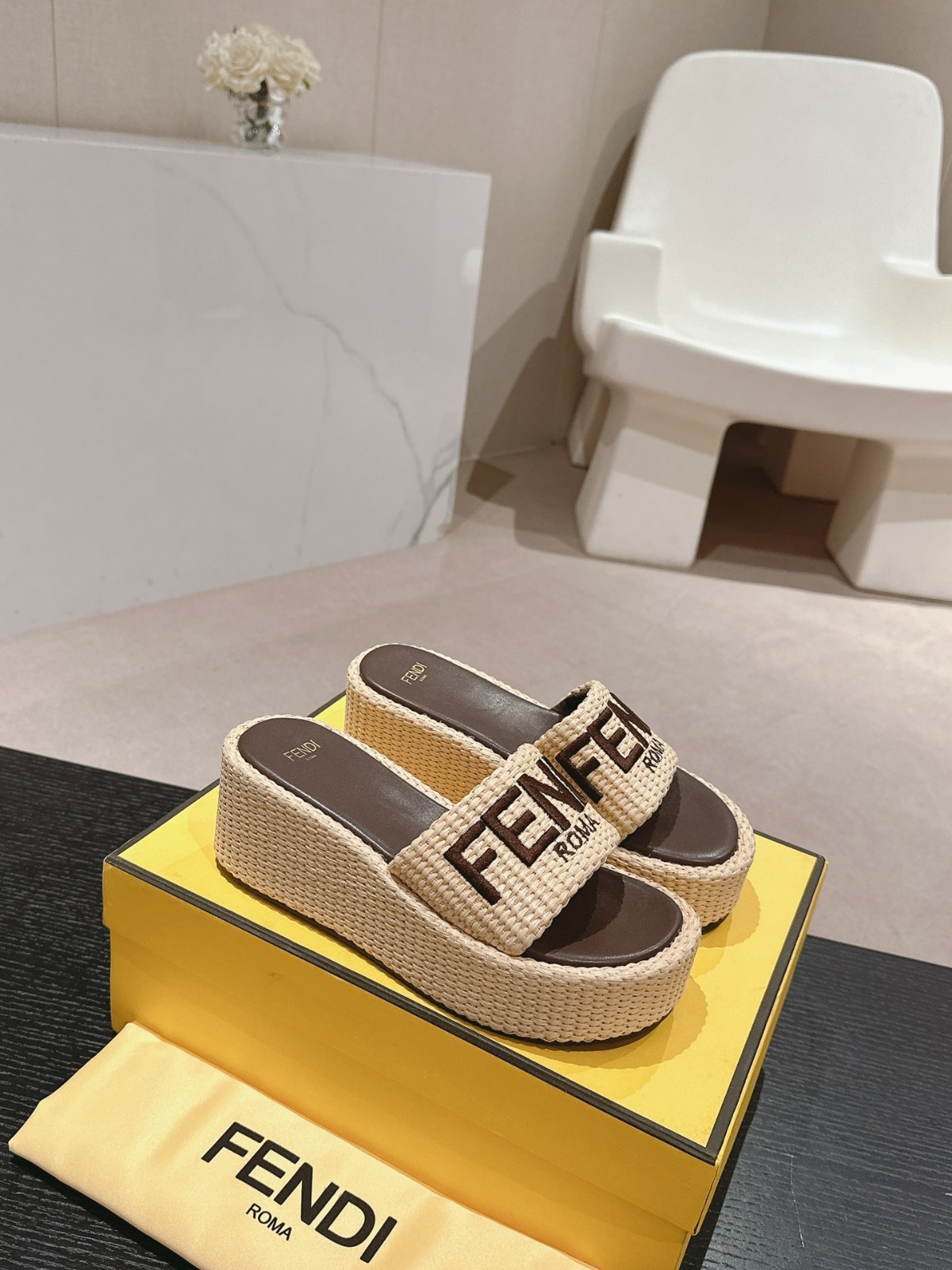 008 26123104 size 35-41