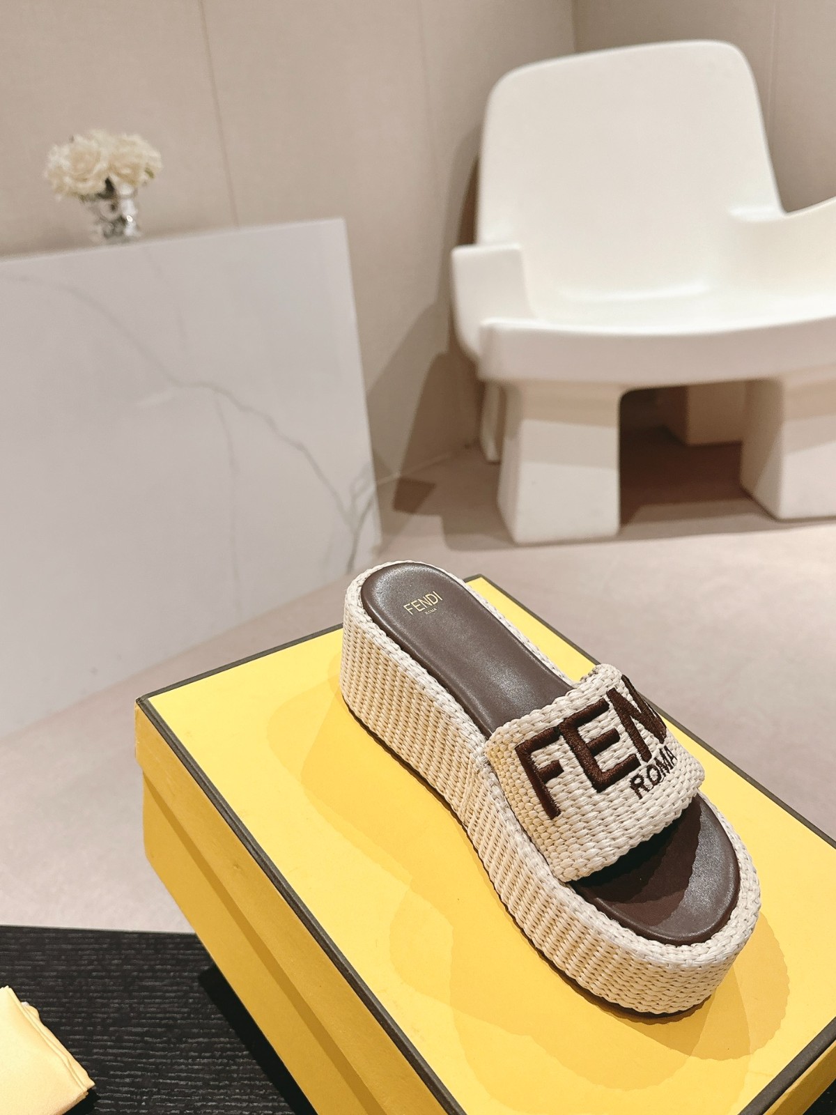 007 26123104 size 35-41