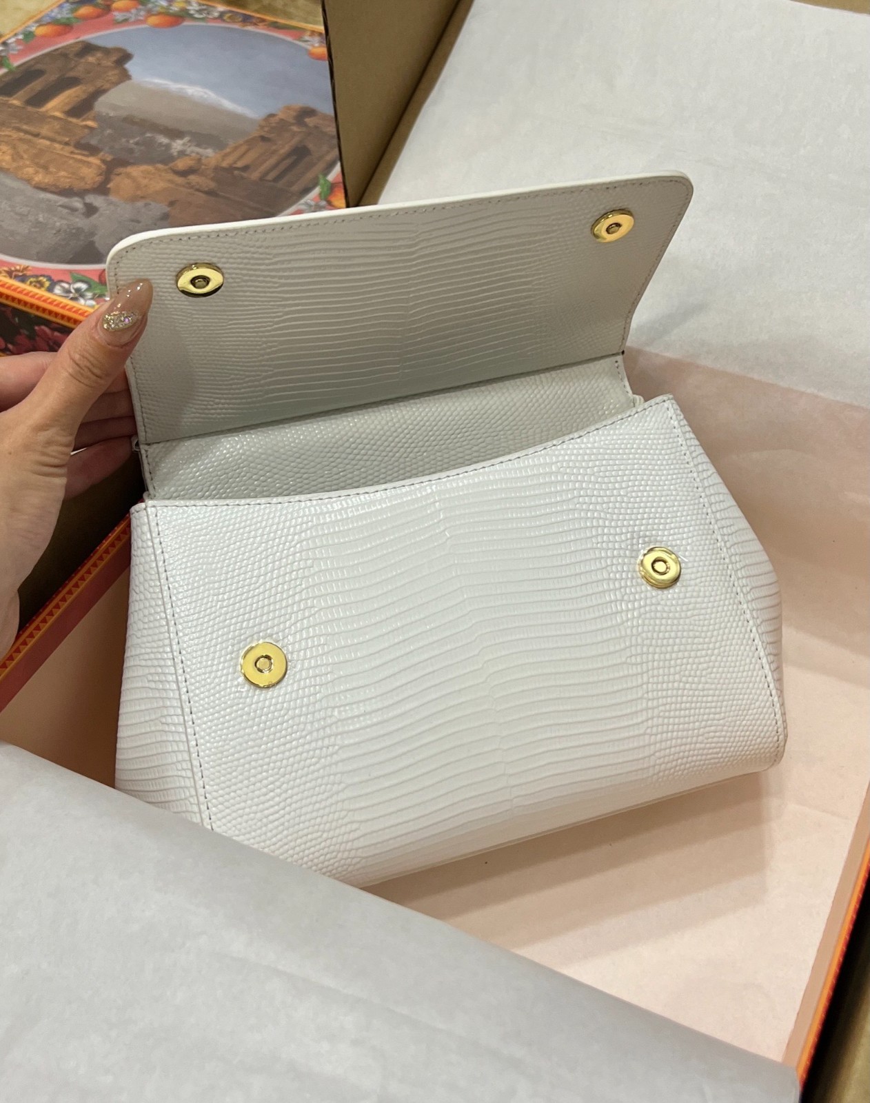 039 size 20x16x8cm
