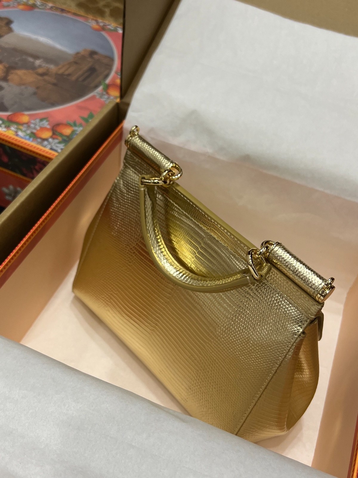 038 size 20x16x8cm