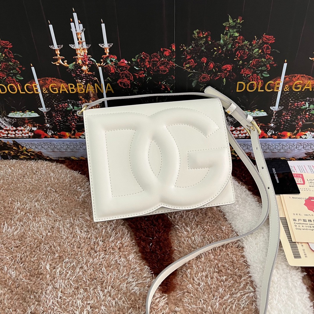 031 46123158 size 16x20x5.5cm
