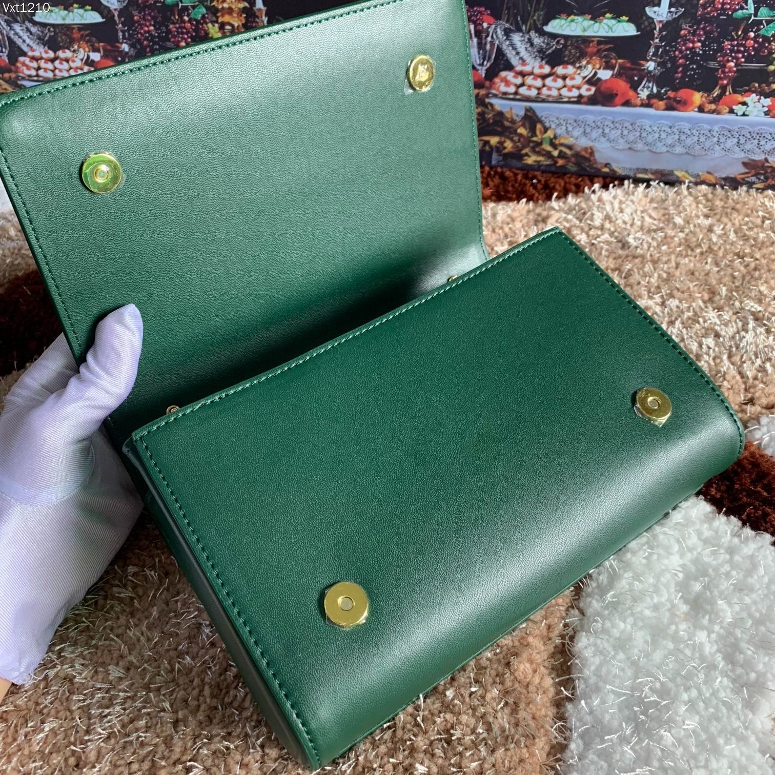 016 52123193 size 21x4x15cm