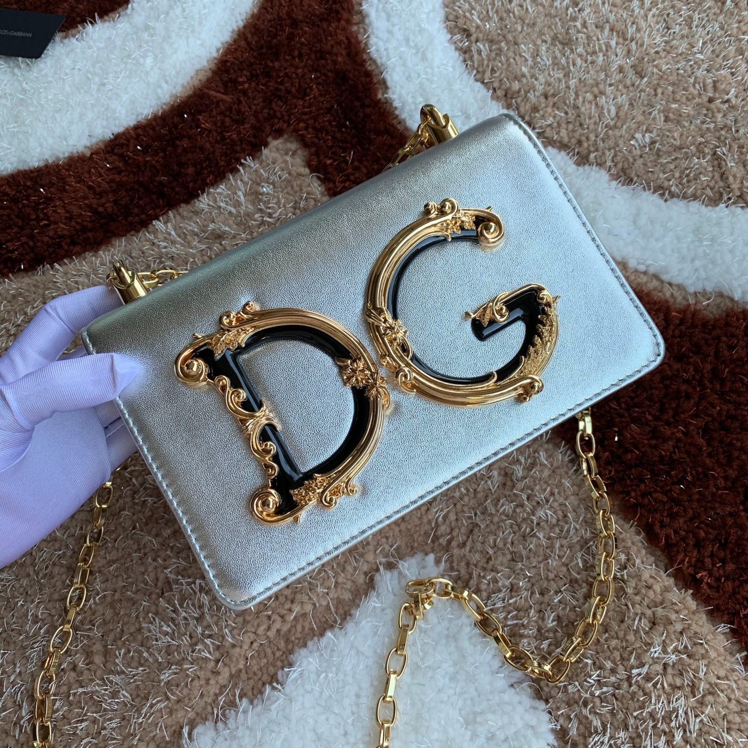 014 52123193 size 21x4x15cm