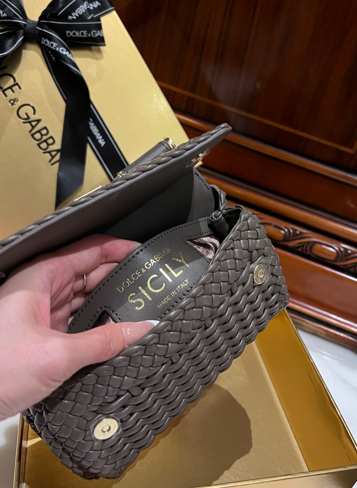 008 95123242 size 18x11x6cm