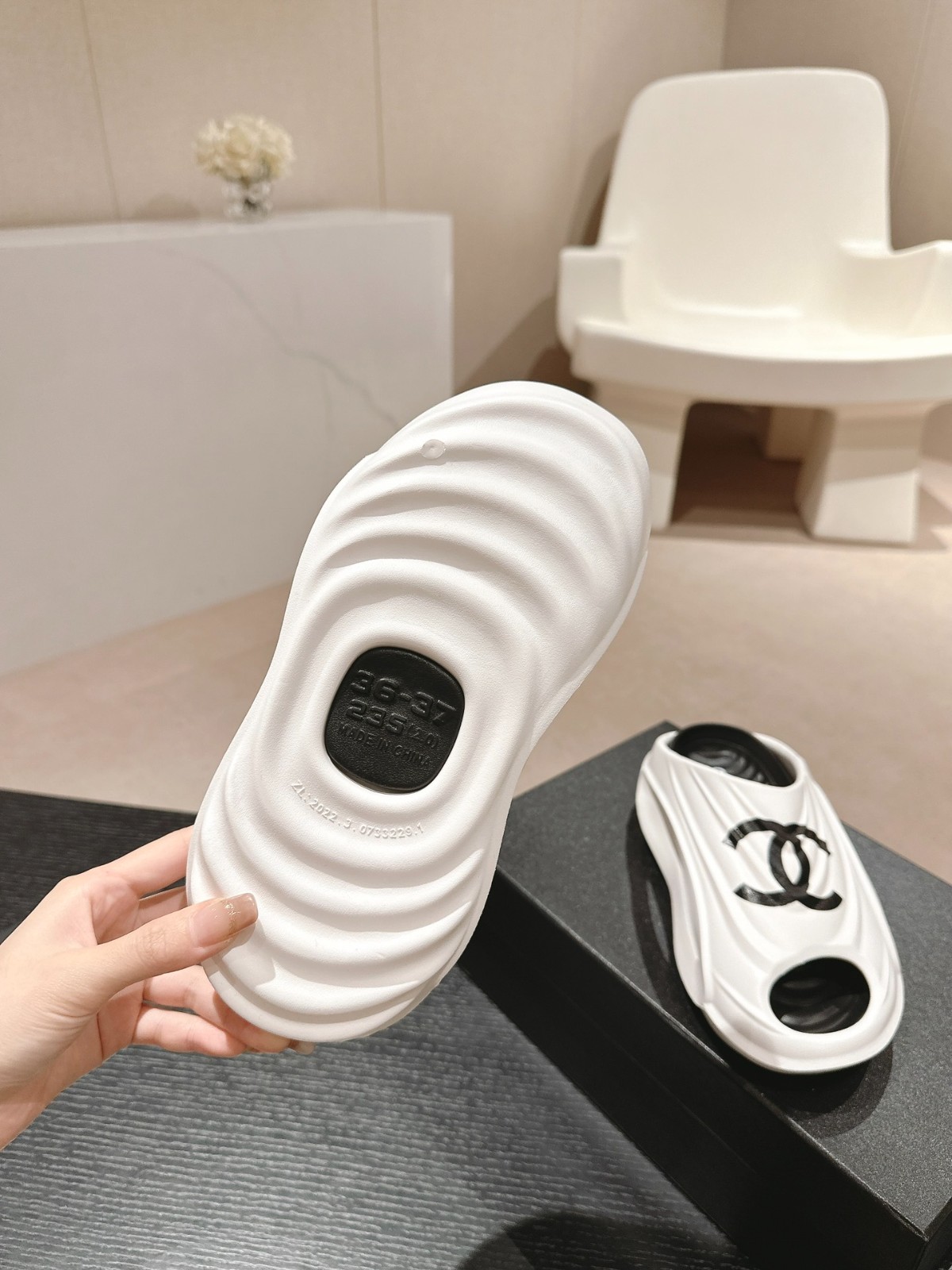 106 16123074 size 36-47