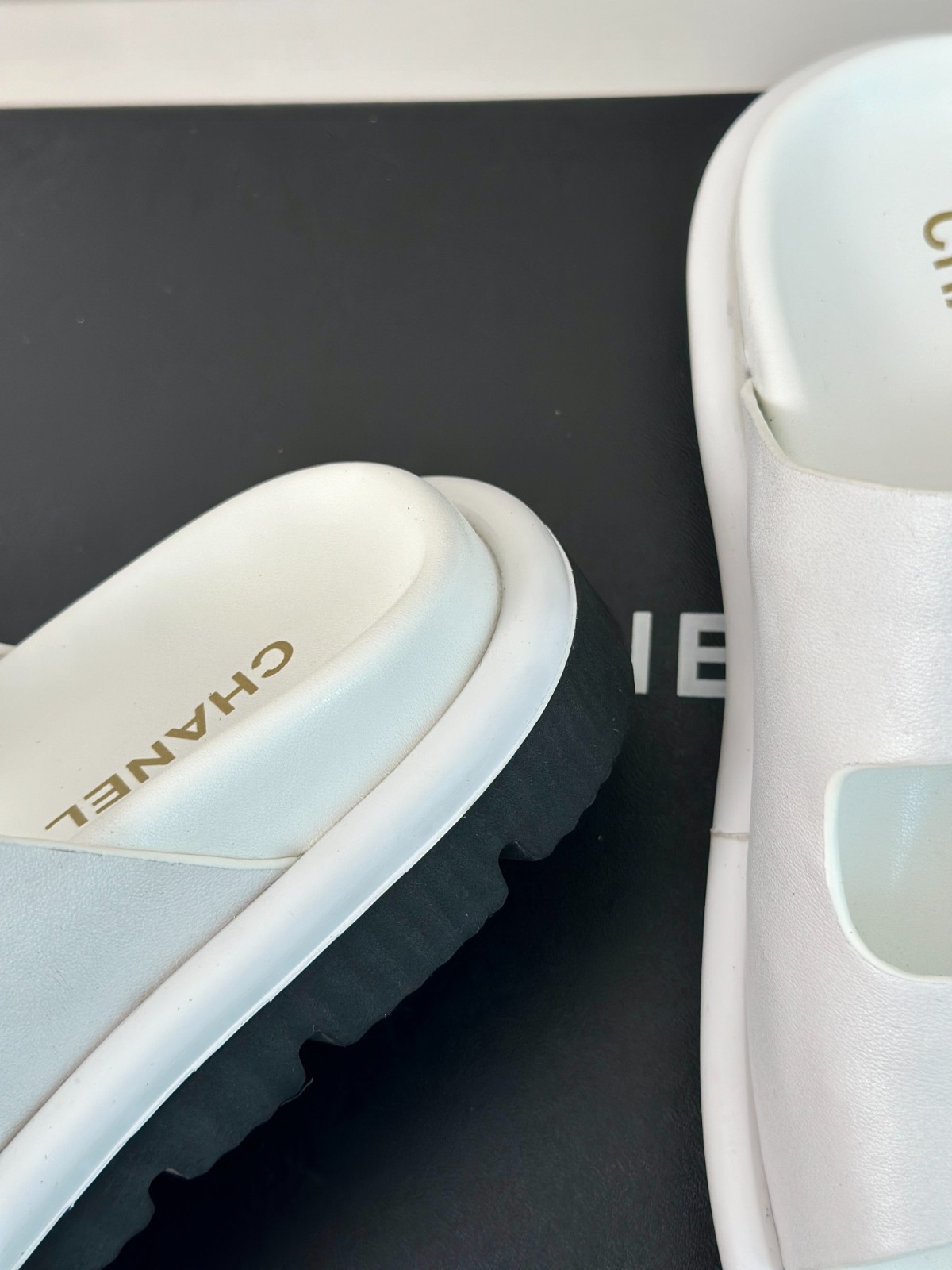 080 26123101 size 35-42