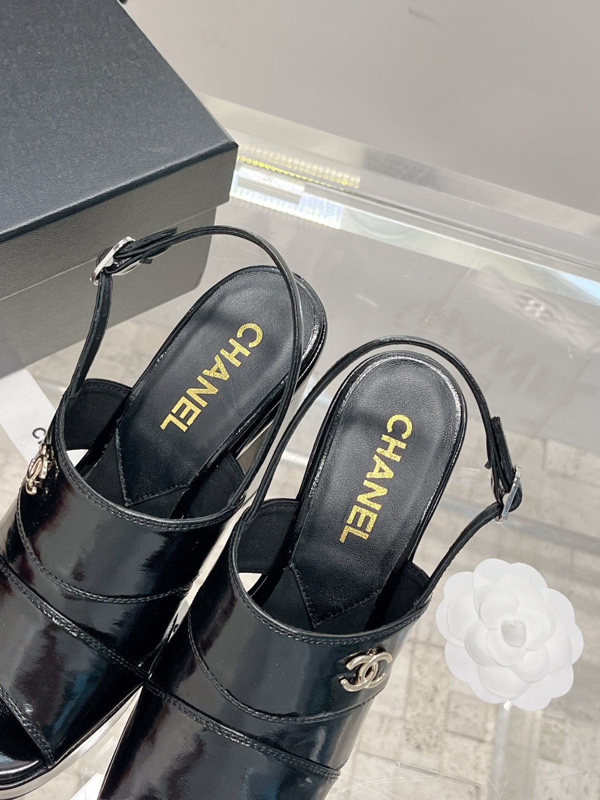 003 30123108 size 35-41