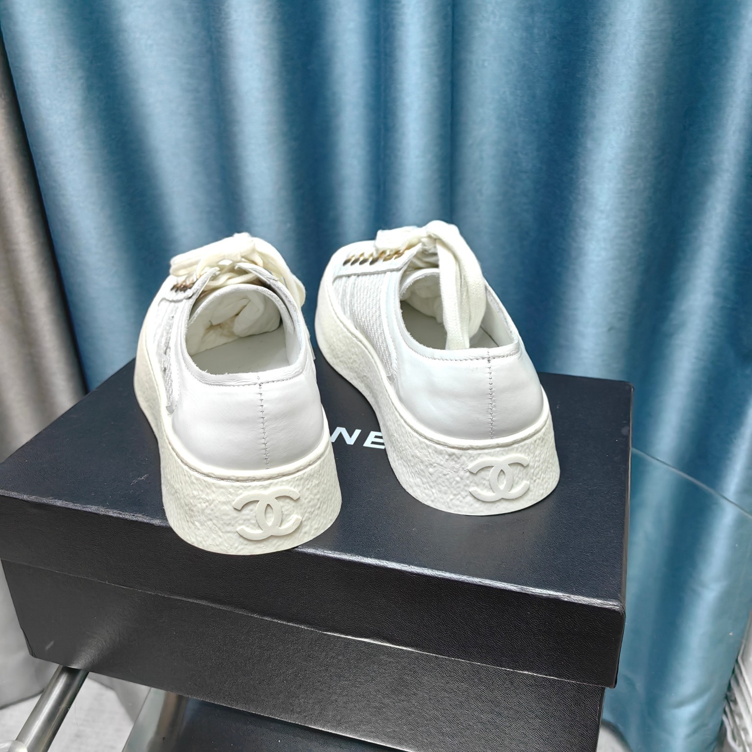 060 30123117 size 35–41