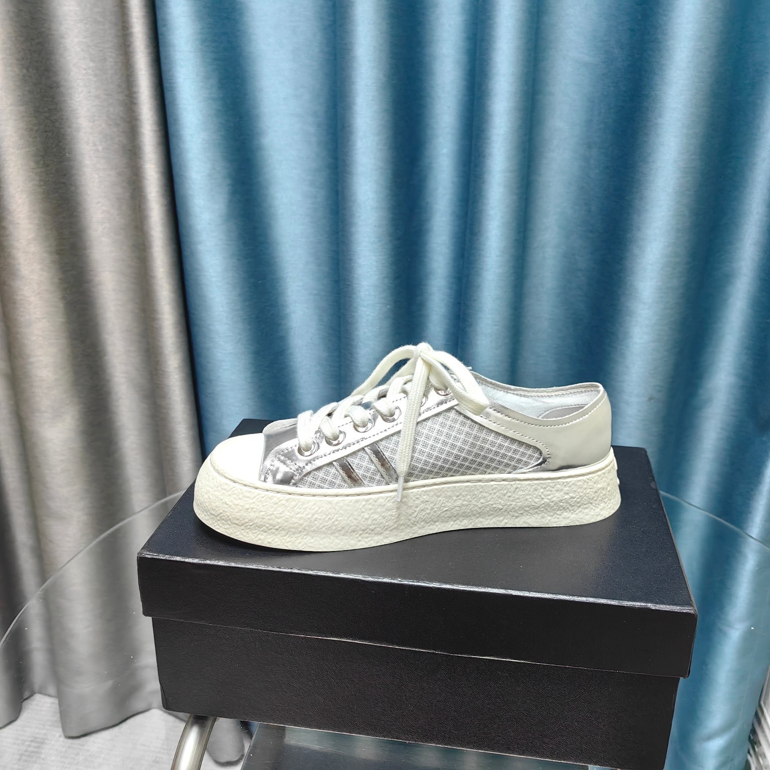 059 30123117 size 35–41