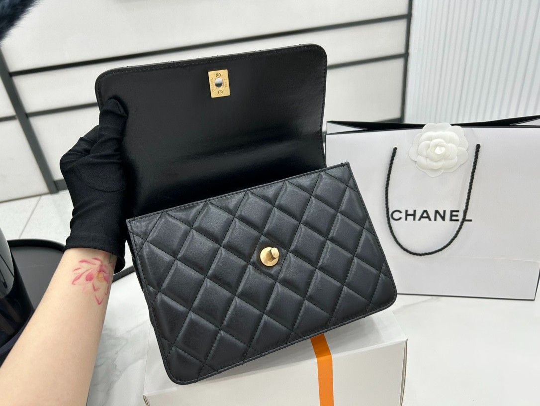098 88123237;93123244 size 14x20x7.5cm;size 22x16x9cm