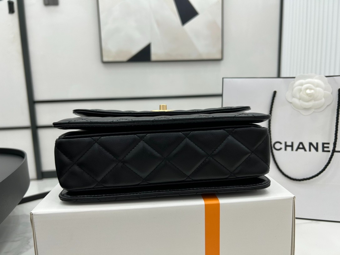 098 88123237;93123244 size 14x20x7.5cm;size 22x16x9cm