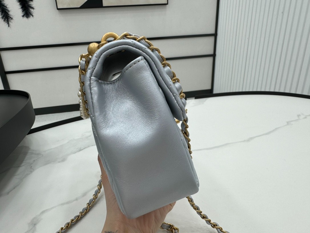 080 65123204 ;68123207 size 12.5x17x5cm size 14.5x19.5x7.5cm
