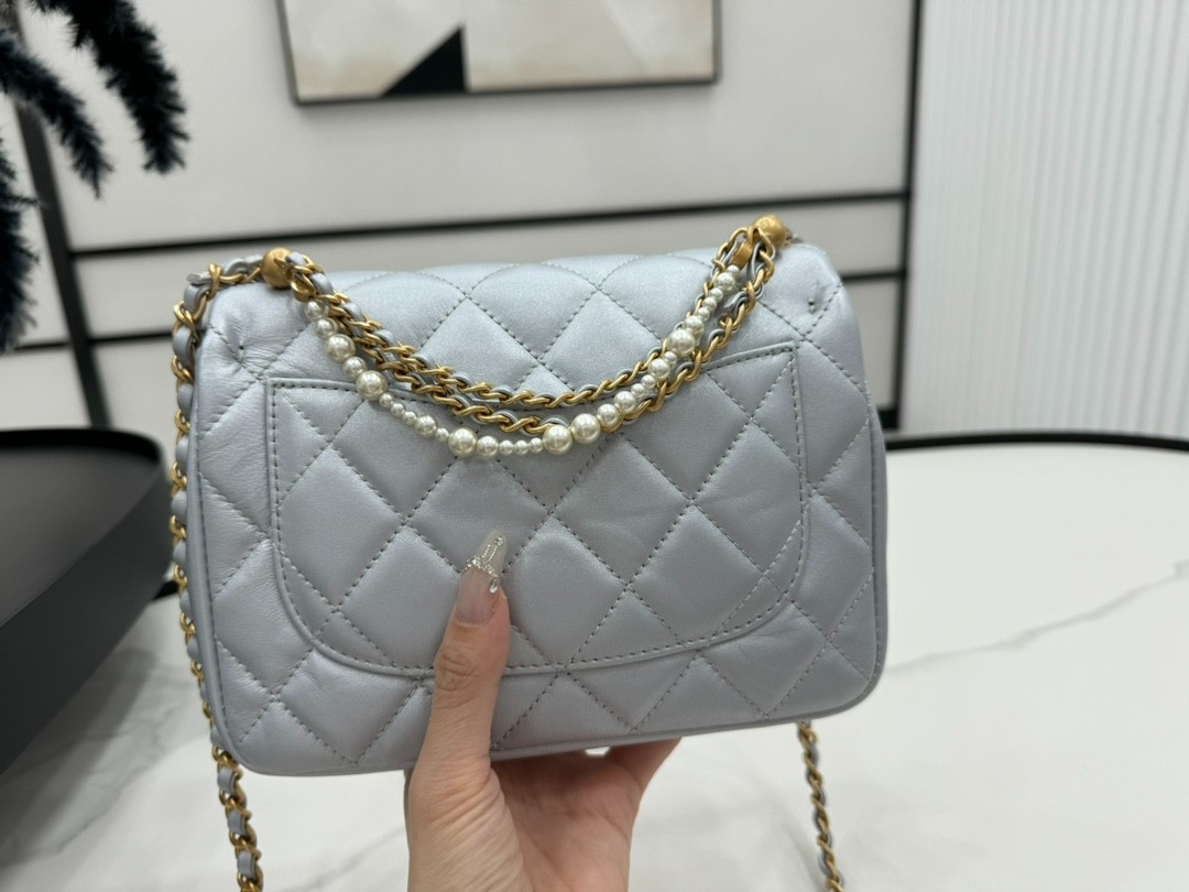 080 65123204 ;68123207 size 12.5x17x5cm size 14.5x19.5x7.5cm