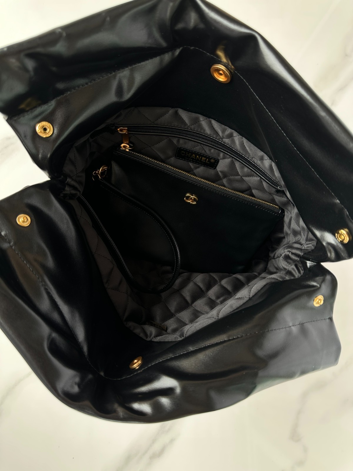 058 78123209;82123221 size 35x37x7cm;size 39x42x8cm
