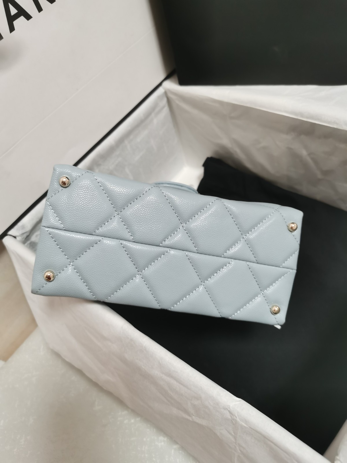 055 69123208 size 16x21x9.5cm