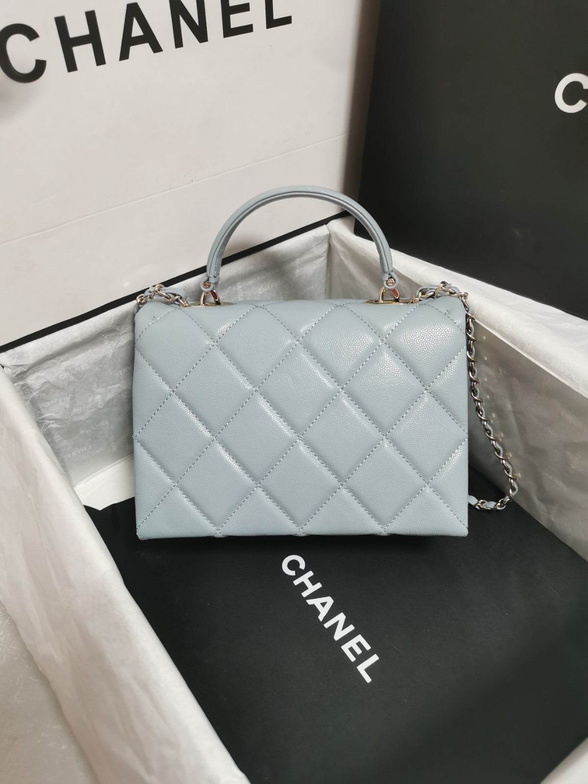 055 69123208 size 16x21x9.5cm