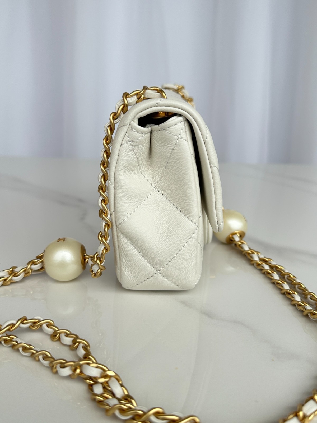 054 68123207;70123209 size 18x13x7cm ;size 21x14x7cm