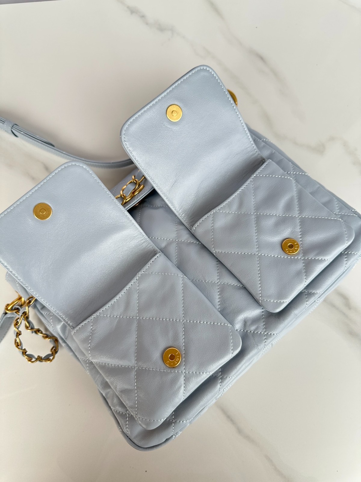 048 78123209 size 30x24x10cm