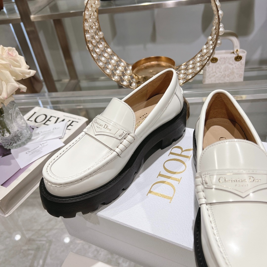 081 33123152 size 35-40