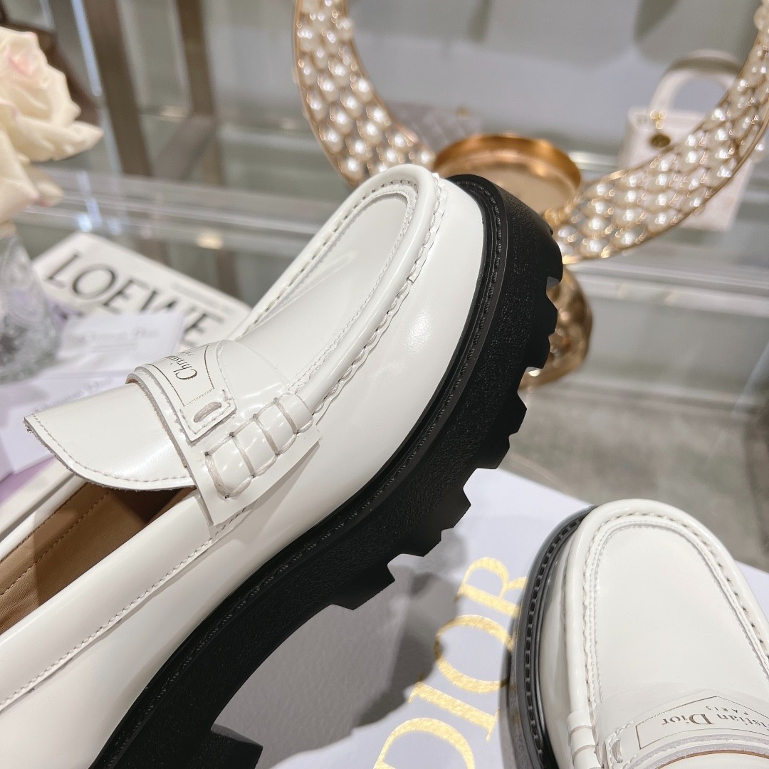 081 33123152 size 35-40