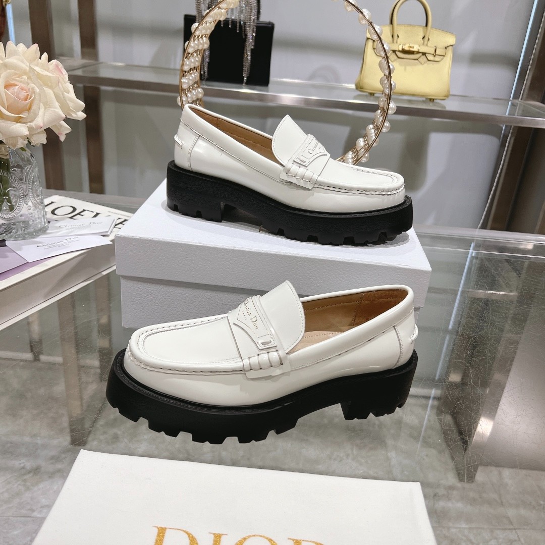 081 33123152 size 35-40