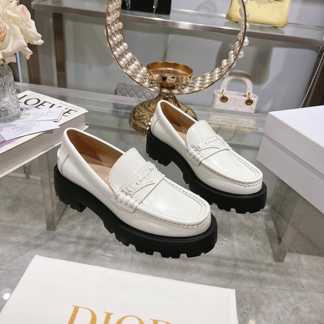081 33123152 size 35-40