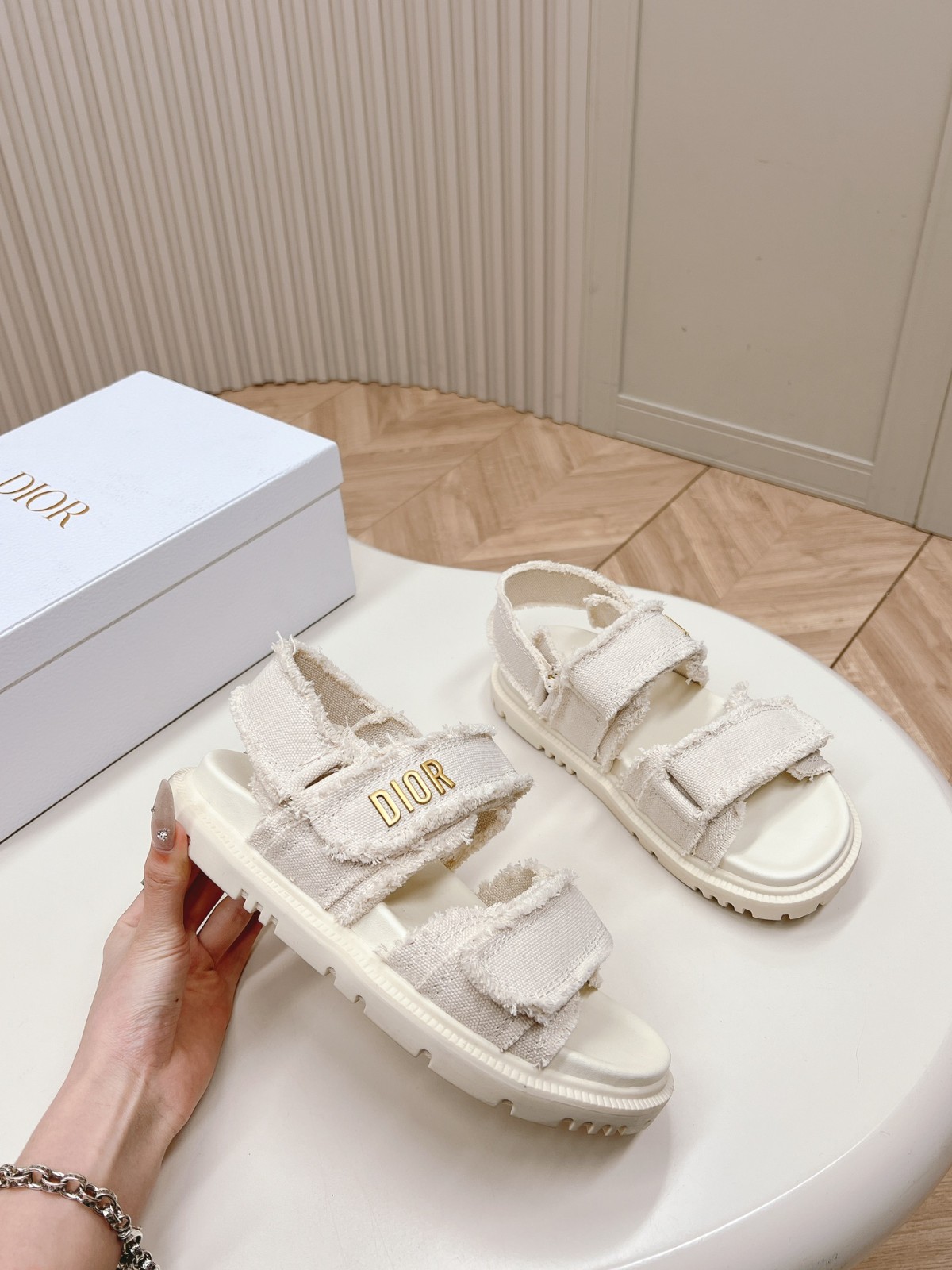 067 30123109 size 35-41