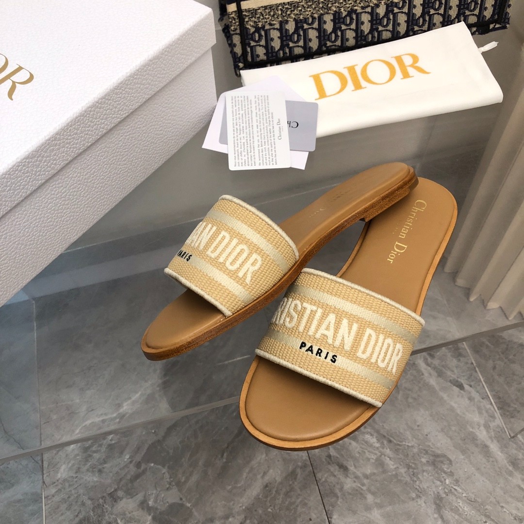024 26123104 size 35-41