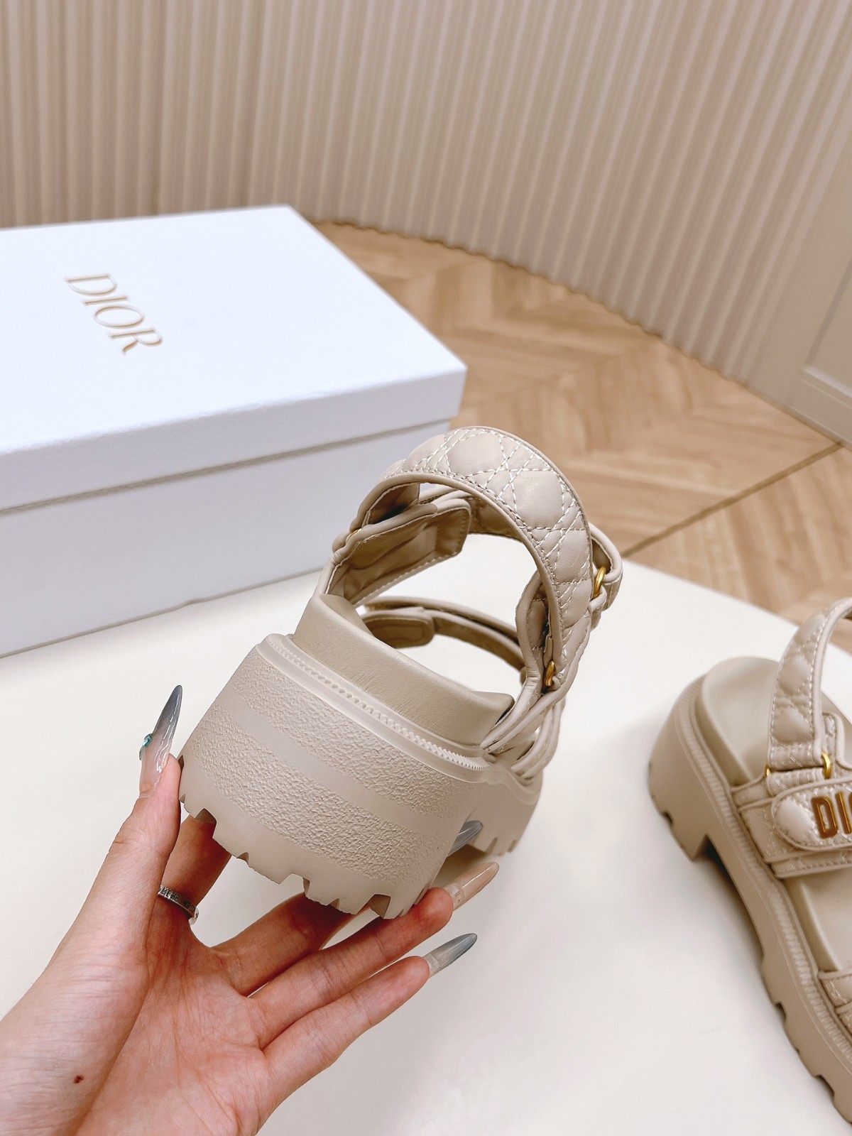 014 32123111 size 35-40