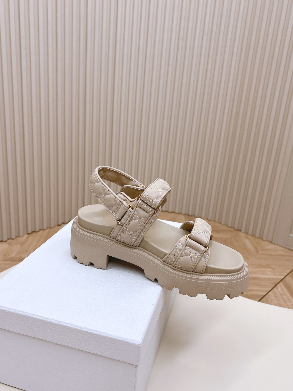 014 32123111 size 35-40