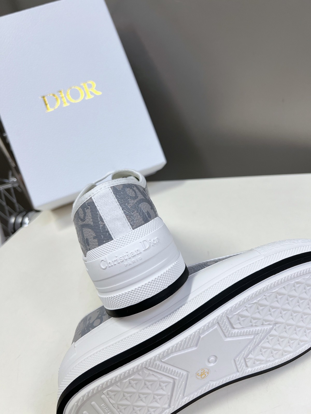 039 33123127 size 35-41