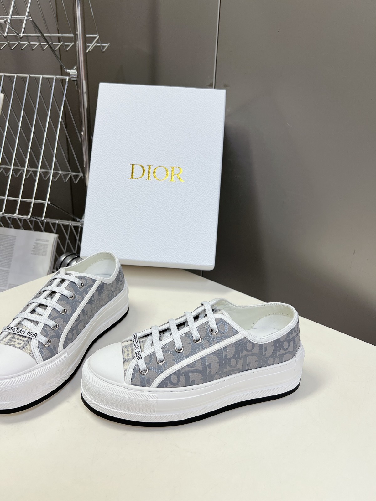 039 33123127 size 35-41