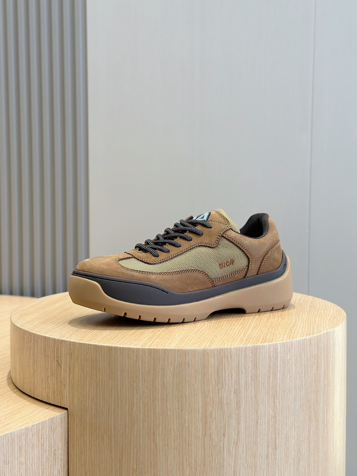 025 35123128 size 38-45
