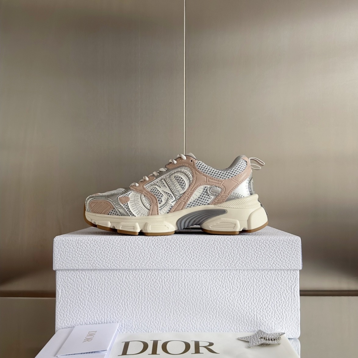022 36123123 size 35-40