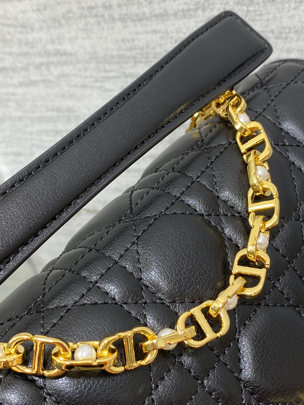 105 75123214 size 22x8x14cm