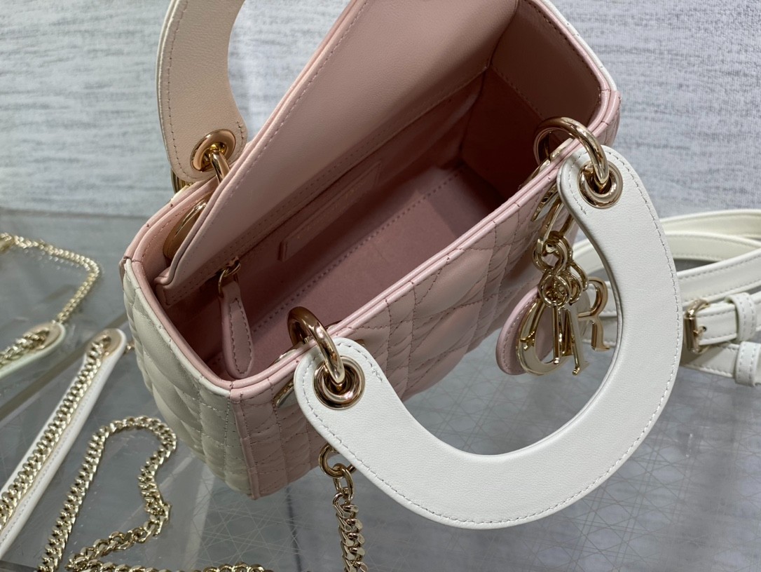 103 70123212;75123217 size 17x7x15cm;size 20x8x17cm