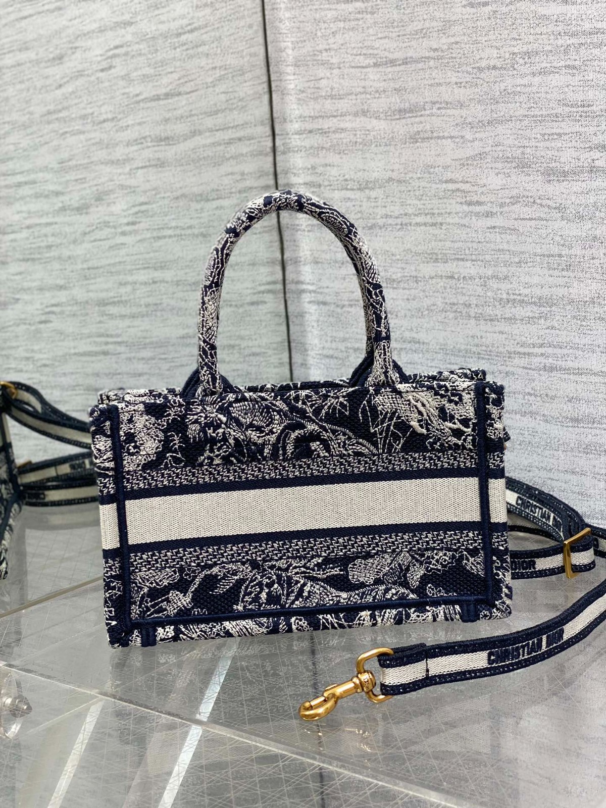 099 43123141 size 21.5x13x7.5cm