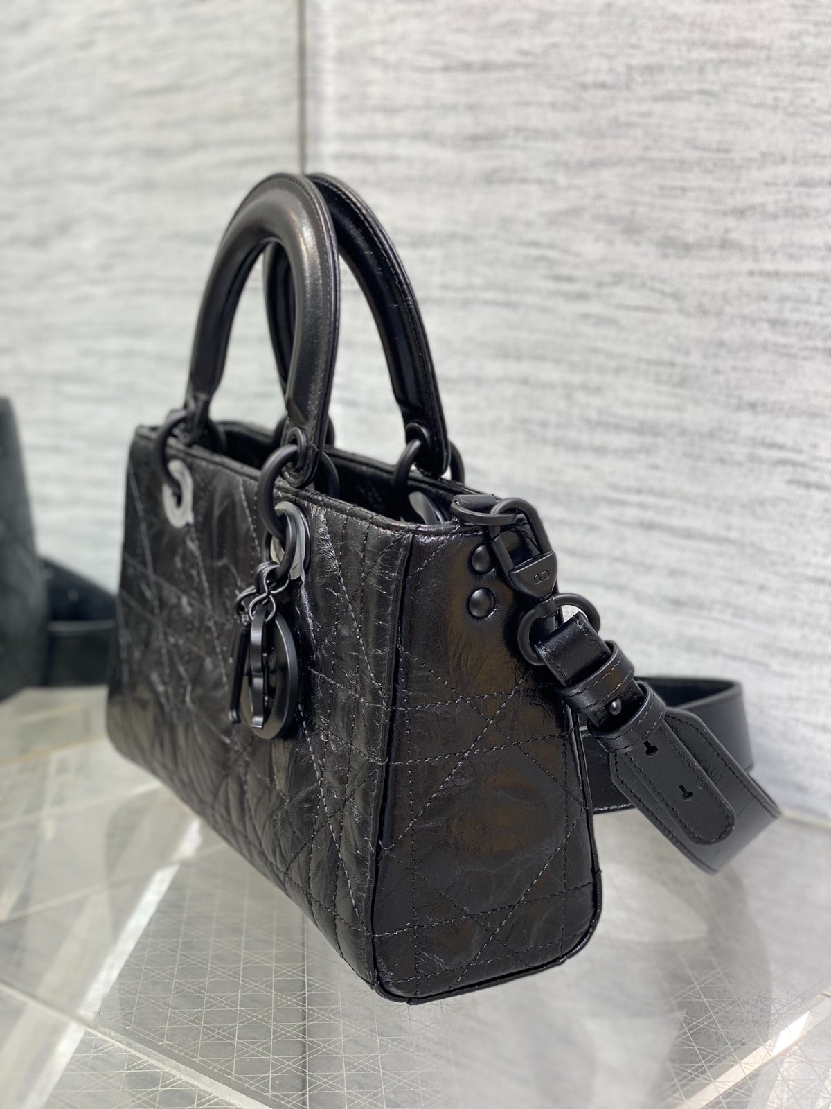098 72123231 size 26x8x15cm