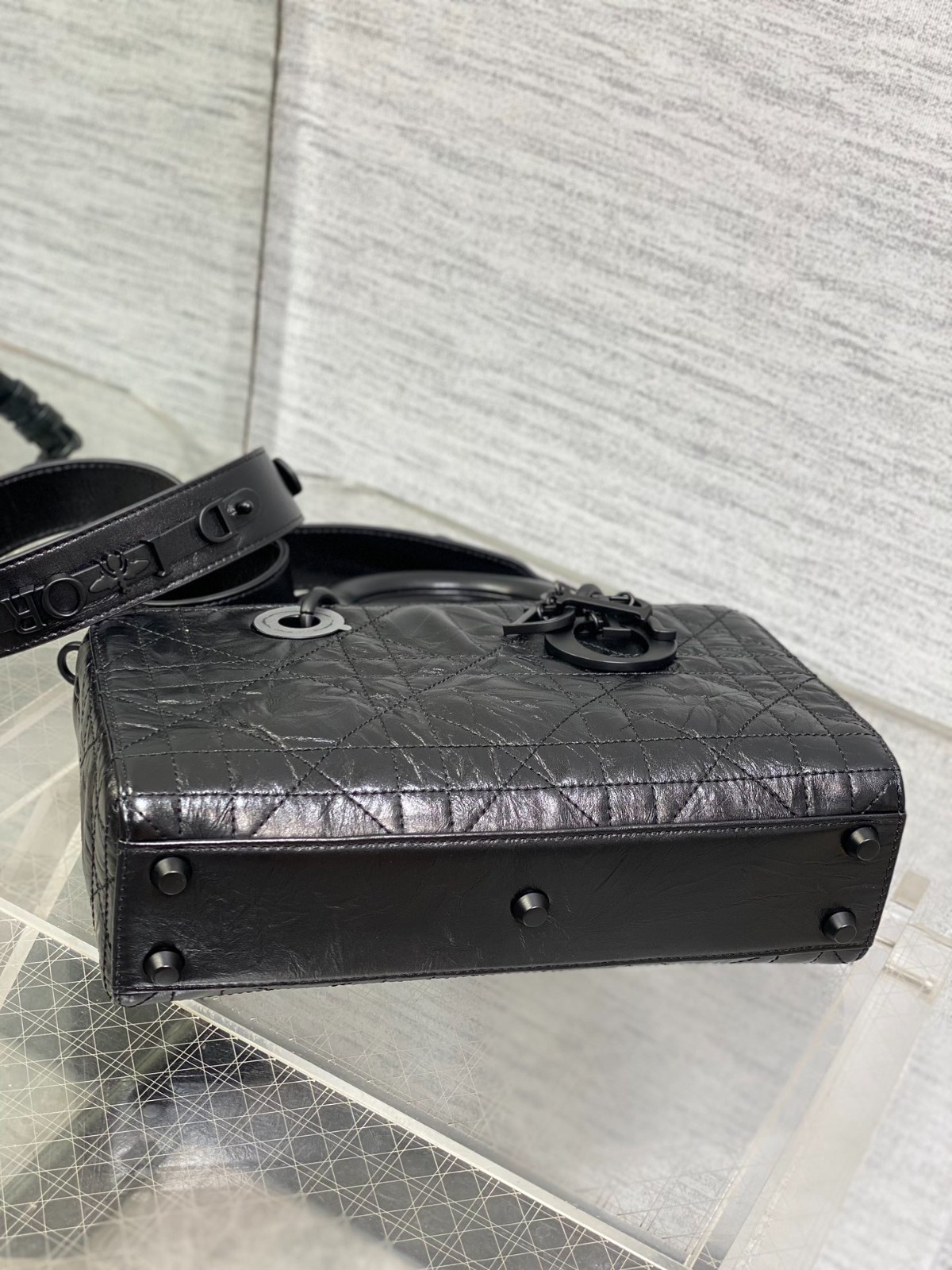 098 72123231 size 26x8x15cm
