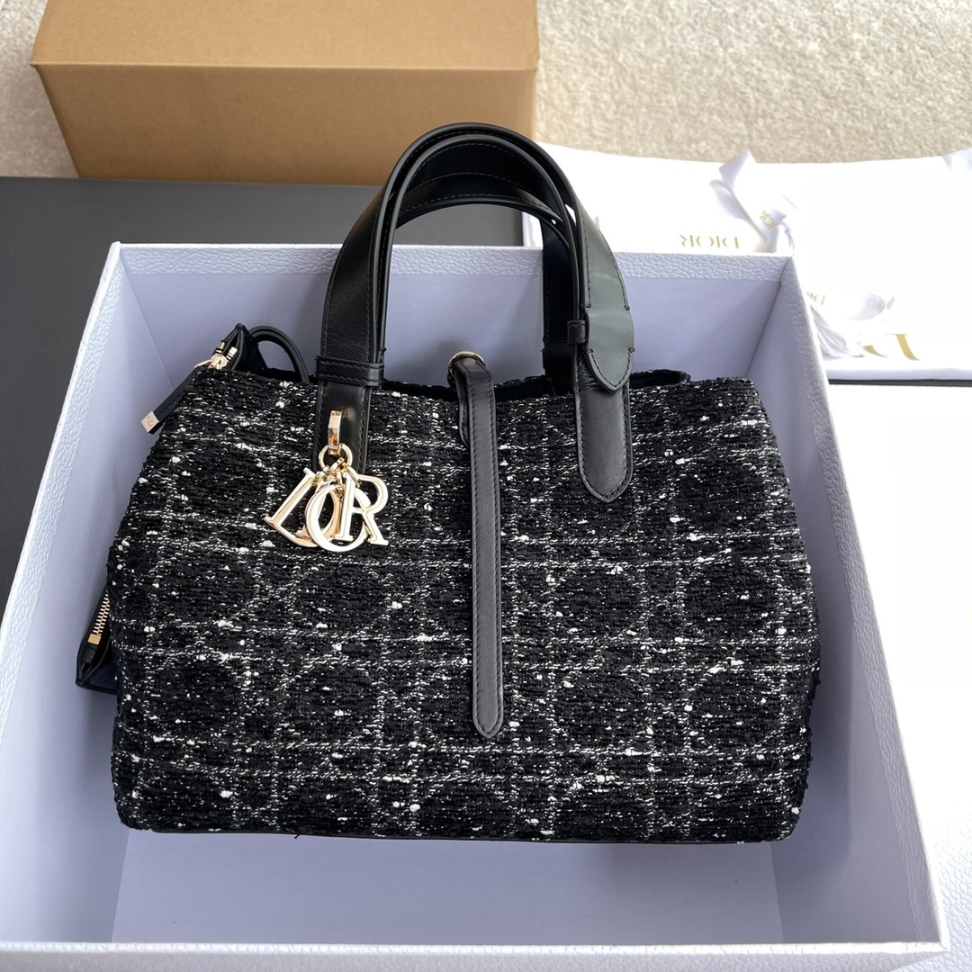 018 94123237 size 28.5x21.5x17cm