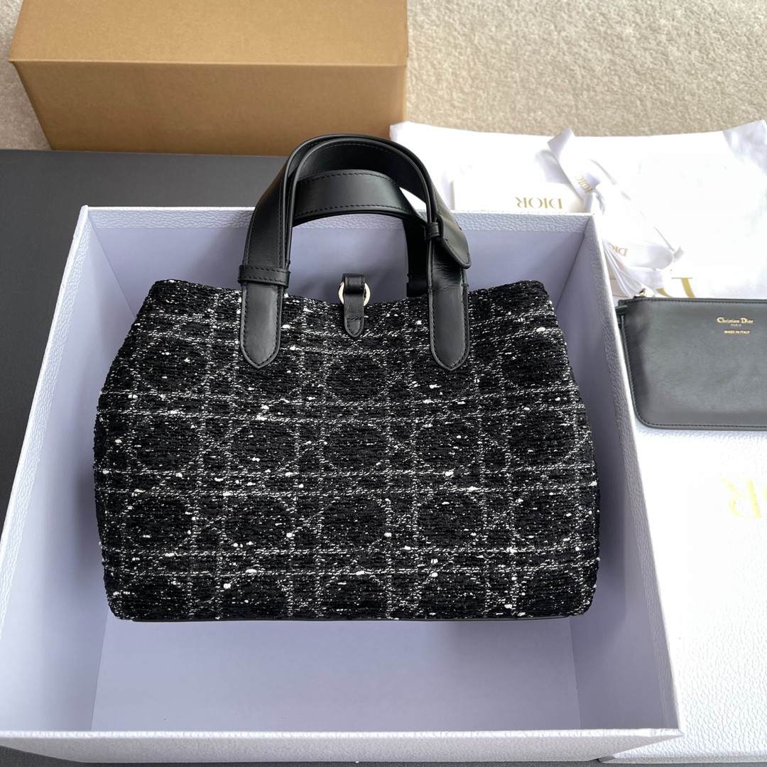 018 94123237 size 28.5x21.5x17cm