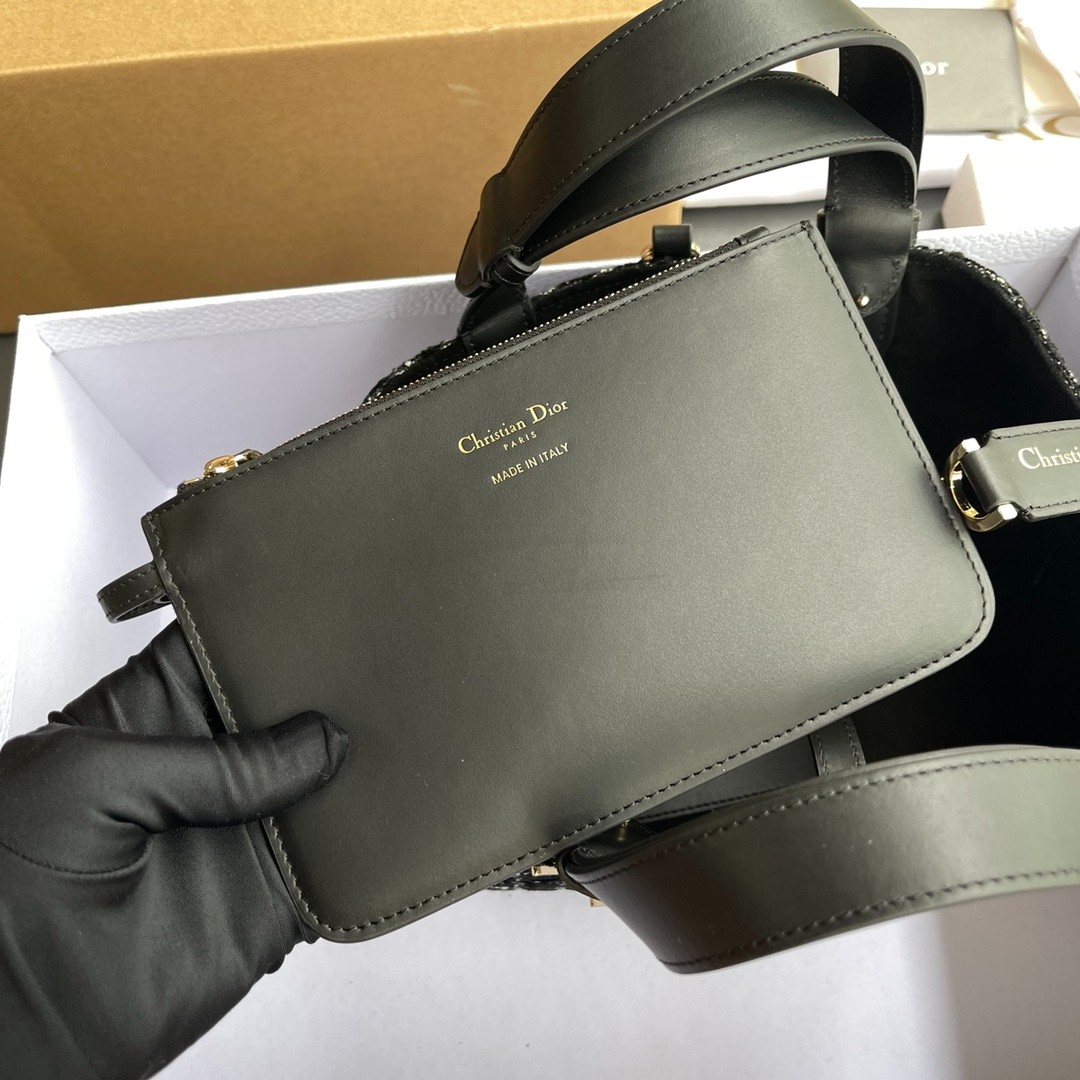 017 86123224 size 23x14x12cm