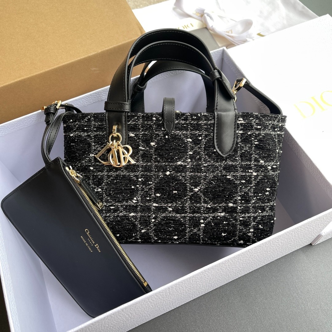 017 86123224 size 23x14x12cm