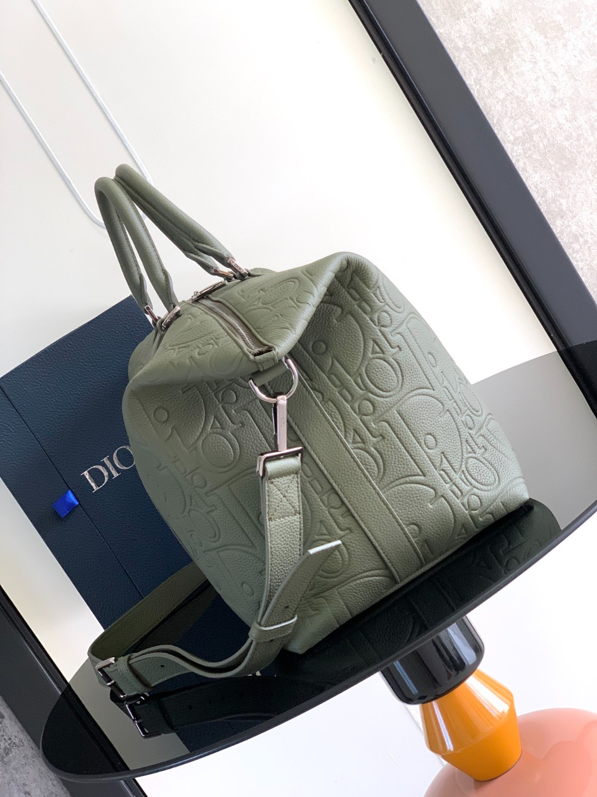 010 72123204 size 57.5x34.5x22cm