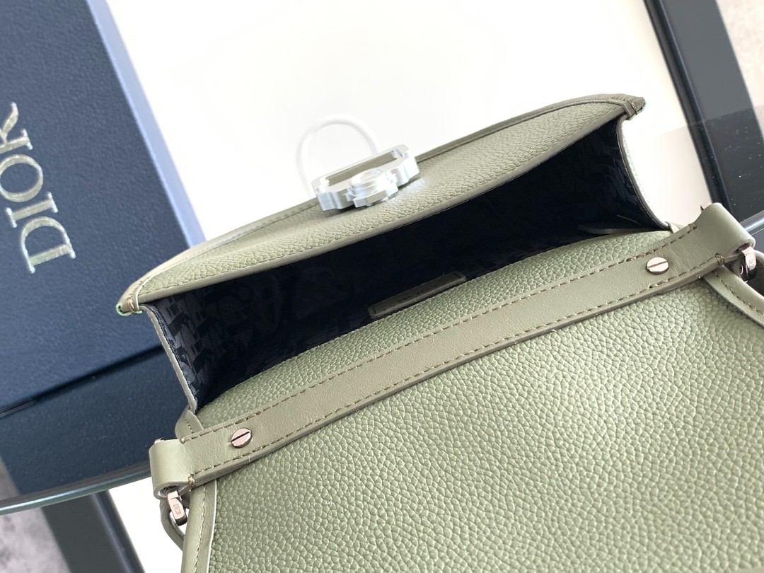 008 53123166 size 20.5x16x5cm