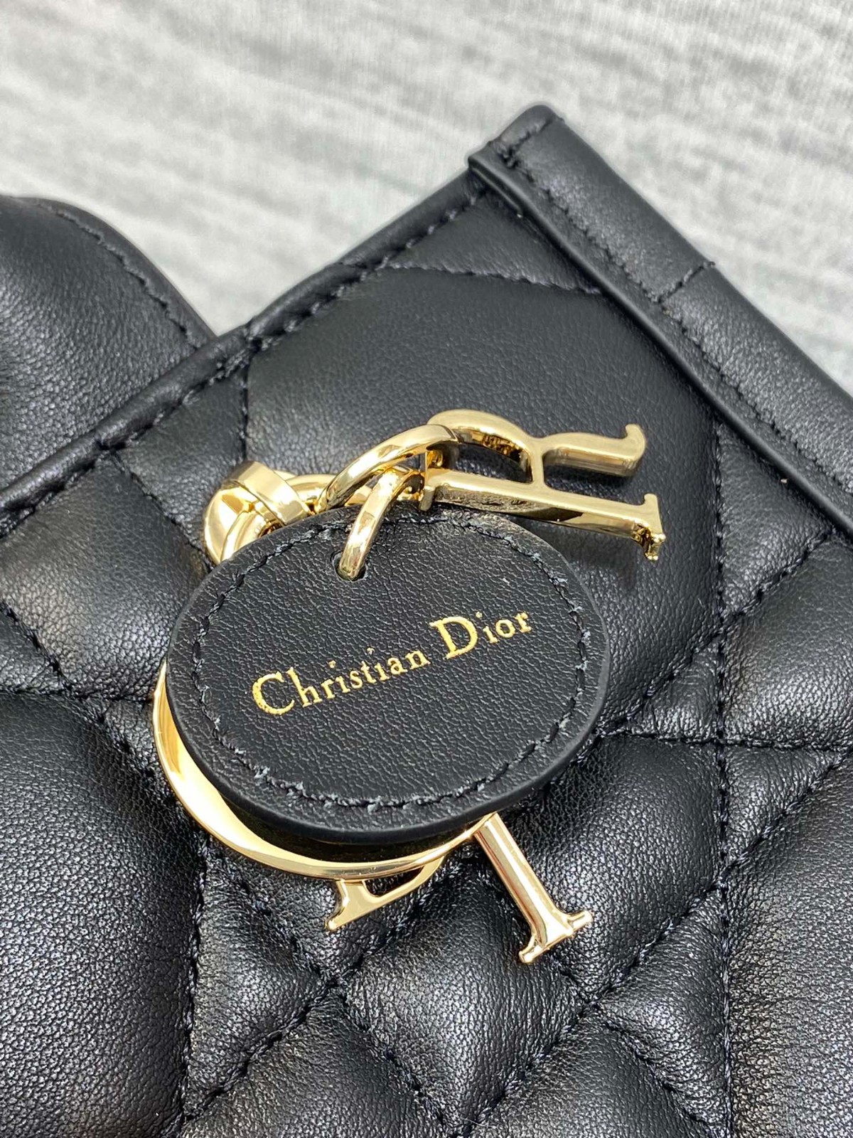 075 58123174 size 21.5x7.5x13cm