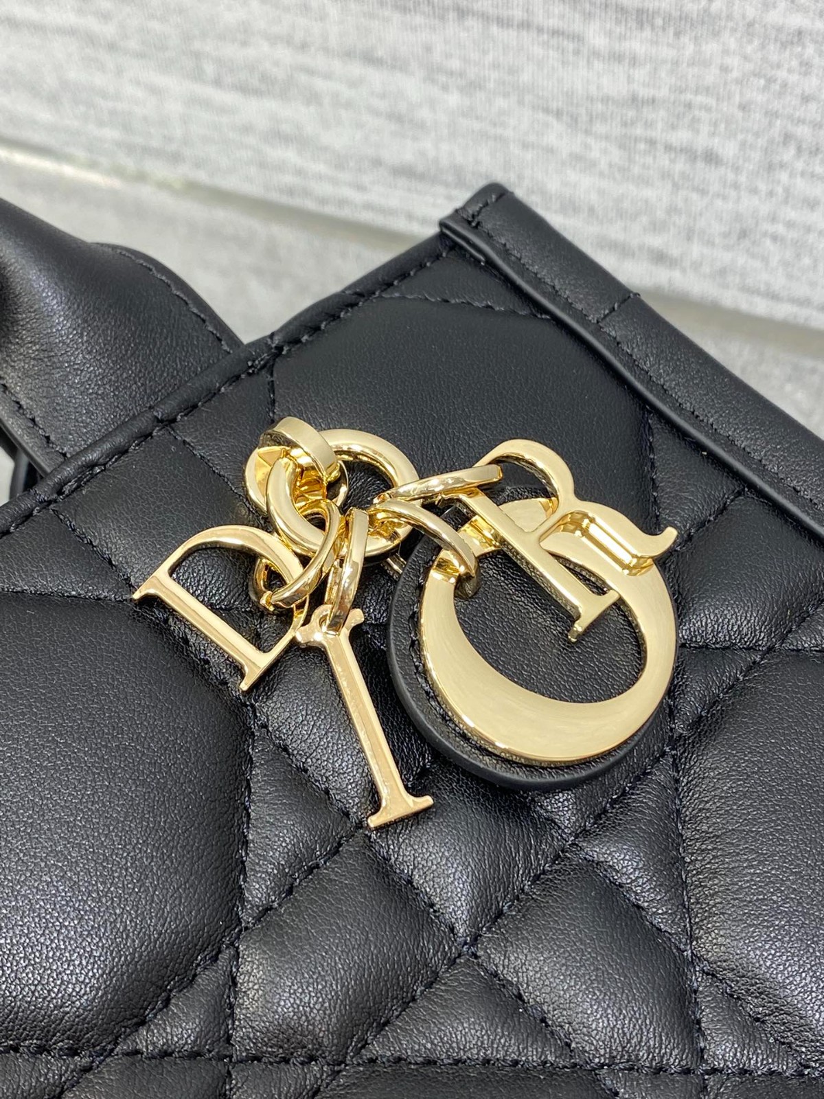075 58123174 size 21.5x7.5x13cm