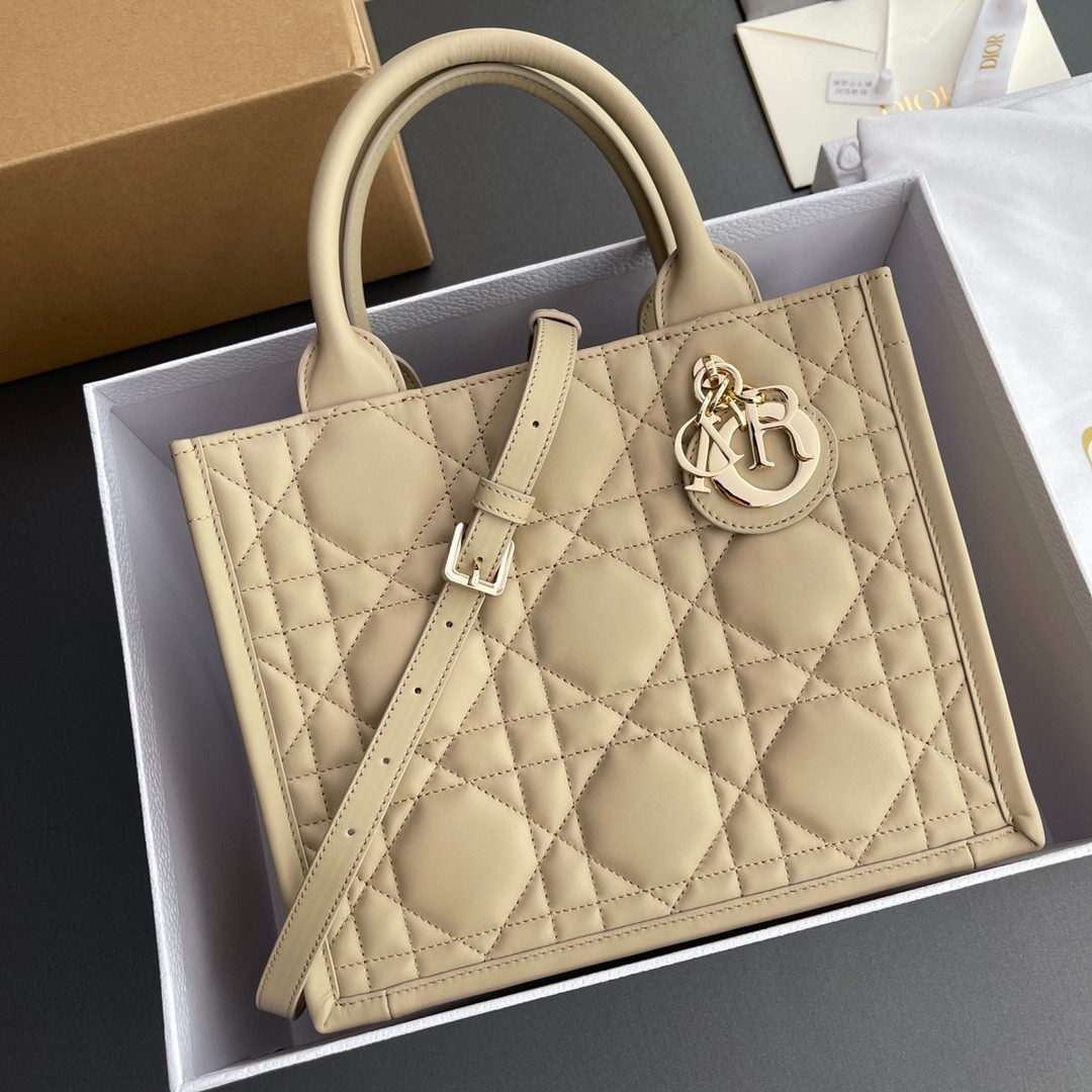069 97123254 size 26.5×21×14cm